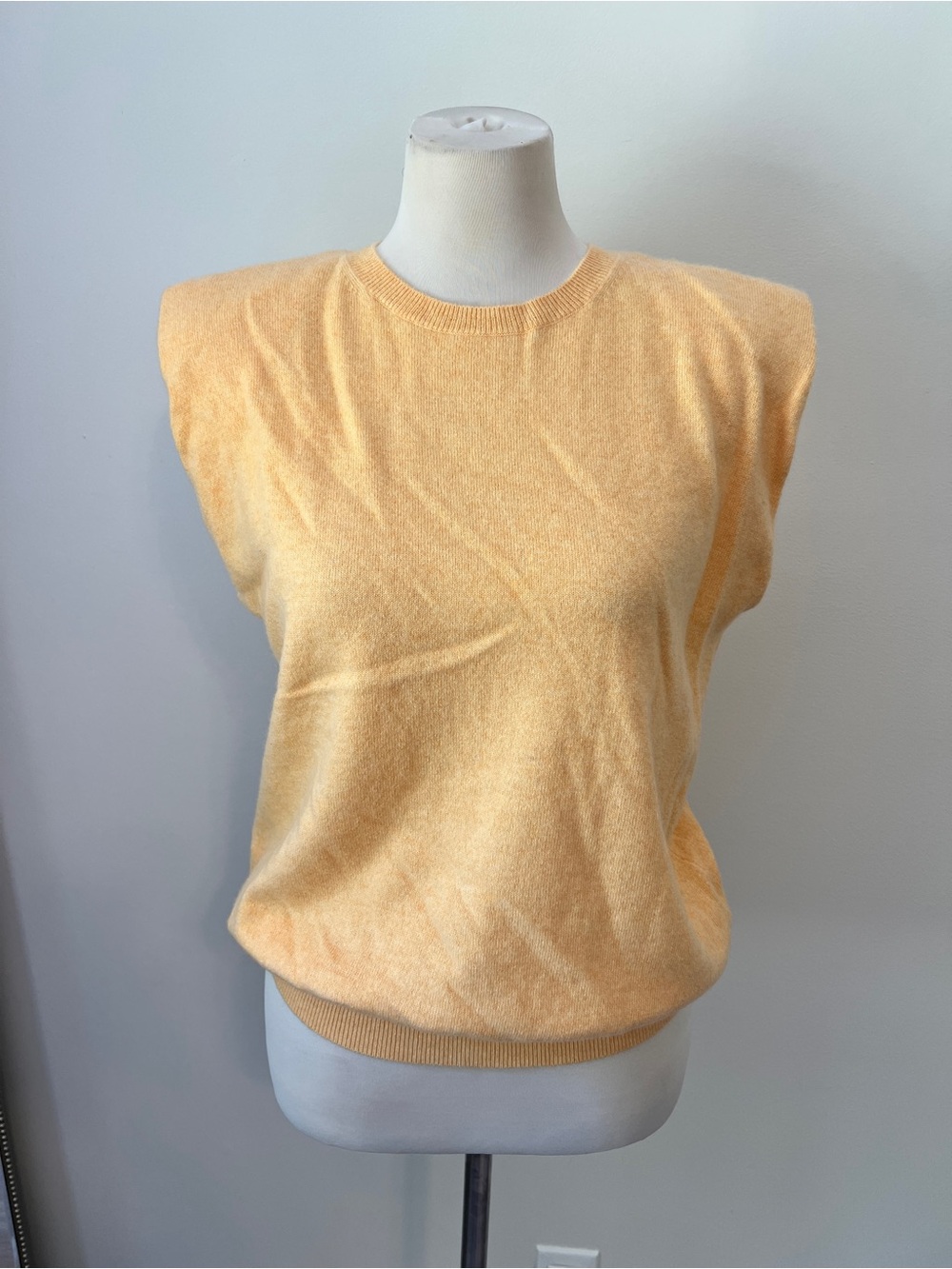 Banana Republic 100% Cashmere S Sweater Vest S Sherbet Orange peach tank